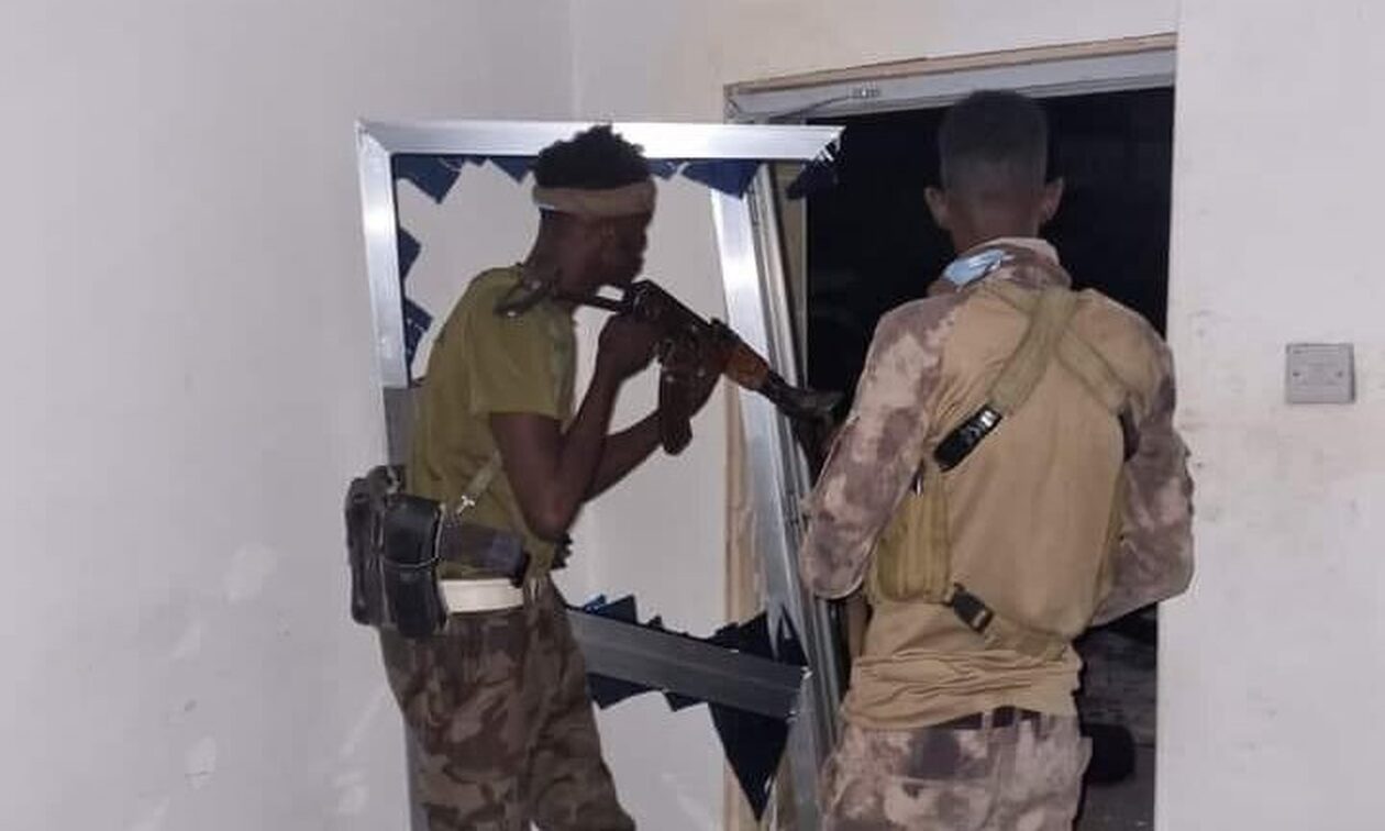 Σομαλία:-Τέλος-στην-πολύνεκρη-πολιορκία-σε-ξενοδοχείο-στη-Μογκαντίσου