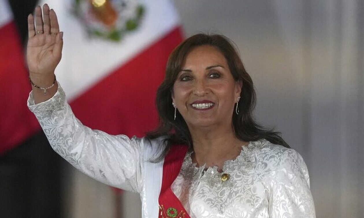 Πολιτική-κρίση-στο-Περού:-Η-πρόεδρος-Μπολουάρτε-αρνείται-να-παραιτηθεί