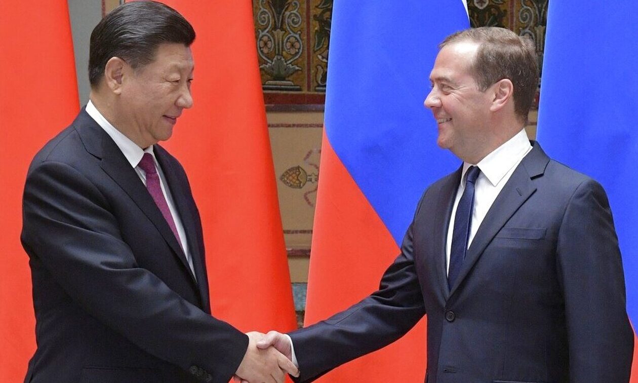 Ρωσία-Κίνα:-«Ραντεβού»-Μεντβέντεφ-Σι-για-σινορωσικές-σχέσεις,-Ουκρανία