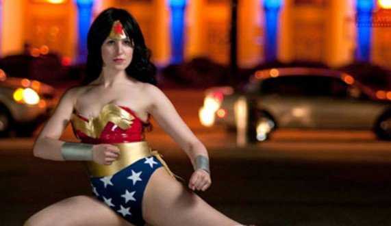 Ανέκδοτο:-Η-ξεπέτα-superman-με-wonder-woman