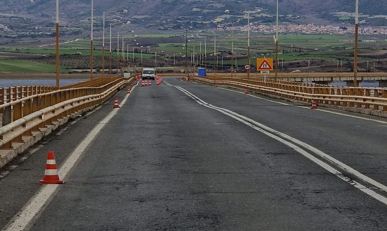 Σε-κρίσιμη-κατάσταση-η-Υψηλή-Γέφυρα-Σερβίων-–-«Οδύσσεια»…-για-μαθητές-η-μετακίνηση-προς-το-σχολείο