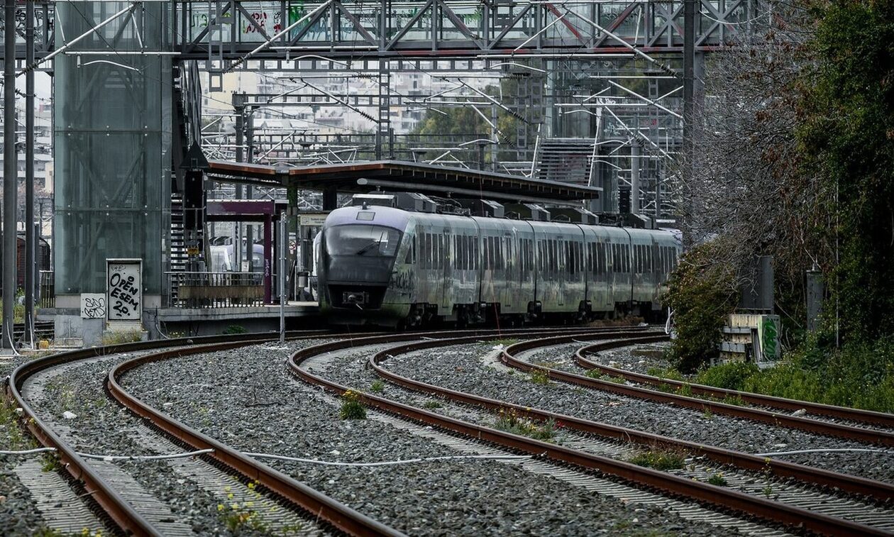 Υπουργείο-Υποδομών-και-Μεταφορών:-«Παραλάβαμε-τον-σιδηρόδρομο-υπό-διάλυση-το-2019»-–-ΦΩΤΟ