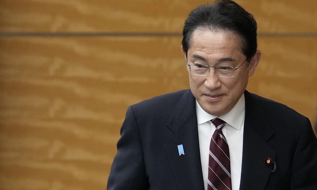 Ιαπωνία:-Γιατί-ο-πρωθυπουργός-«απέλυσε»-τον-γιο-του-–-Οι-φωτογραφίες-από-το…ακατάλληλο-πάρτι