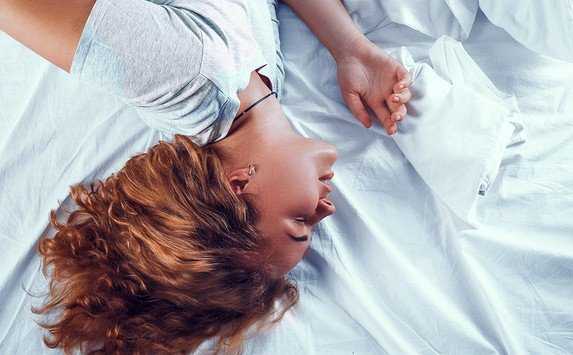 Δυσκολίες-στον-ύπνο-και-περίοδος:-Πώς-αντιμετωπίζονται;