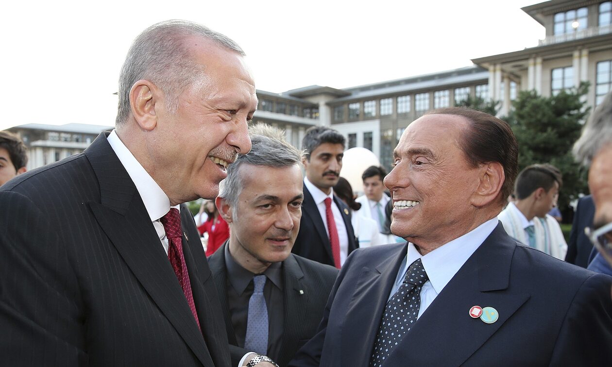 Ερντογάν:-Θυμήθηκε-τον-Μπερλουσκόνι-–-«Τον-καλύτερο-φίλο-του-στην-Ευρώπη»