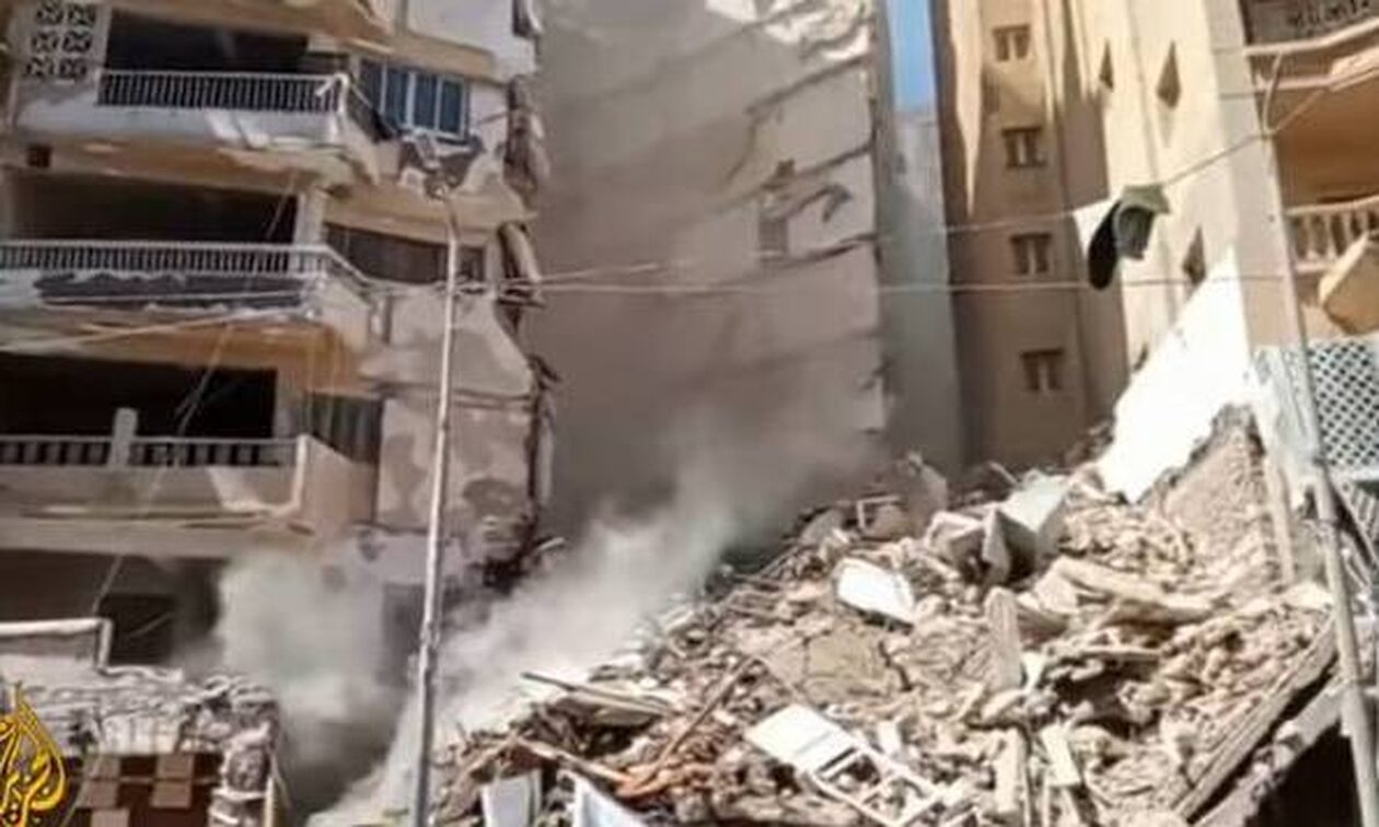 Αίγυπτος:-Κατέρρευσε-κτήριο-13-ορόφων-–-Φόβοι-για-πολλούς-εγκλωβισμένους
