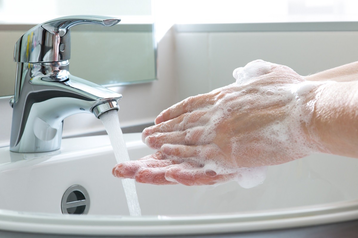 Χέρια:-Πώς-τα-προστατέψετε-αν-τα-πλένετε-συνέχεια