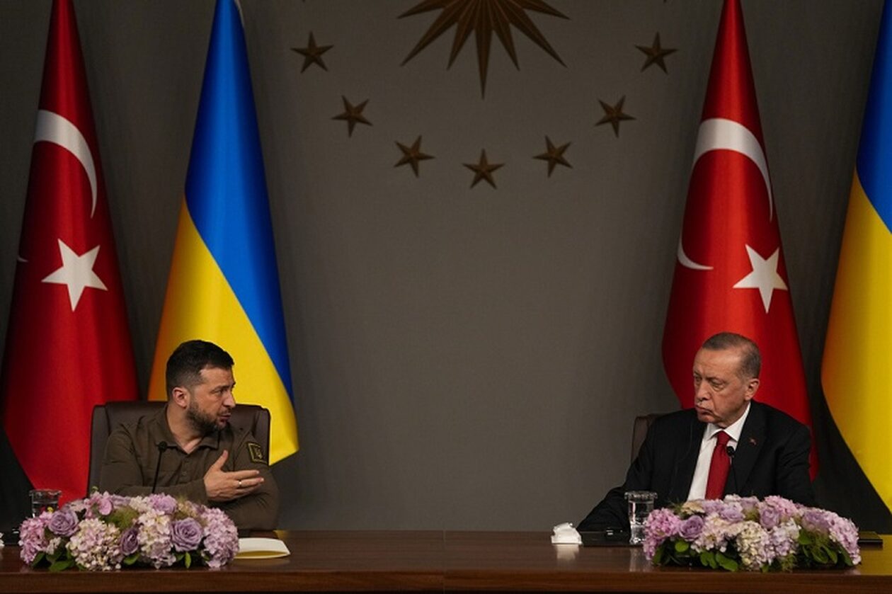 Ερντογάν:-Η-Ουκρανία-«αξίζει»-να-ενταχθεί-στο-ΝΑΤΟ-–-nα-συνεχιστούν-οι-ειρηνευτικές-συνομιλίες