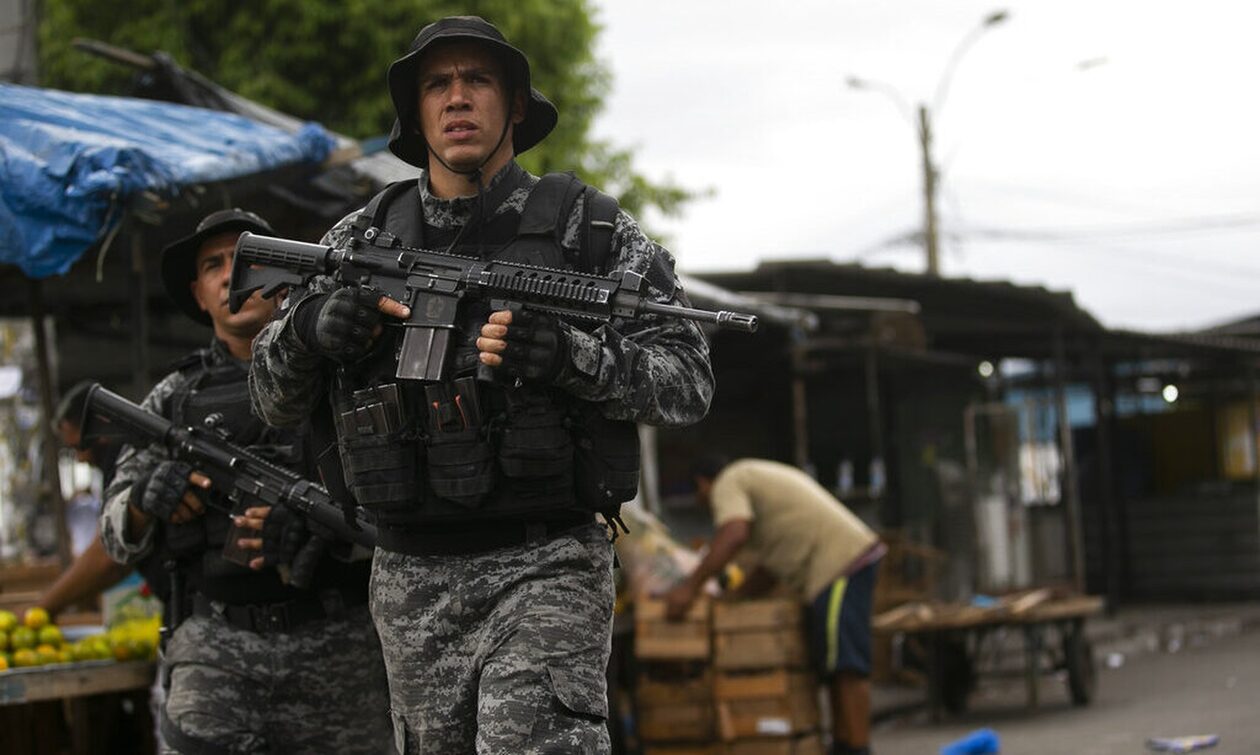 Βραζιλία:-Τουλάχιστον-9-νεκροί-σε-νέα-αιματηρή-αστυνομική-έφοδο-σε-φαβέλες-στο-Ρίο-ντε-Τζανέιρο