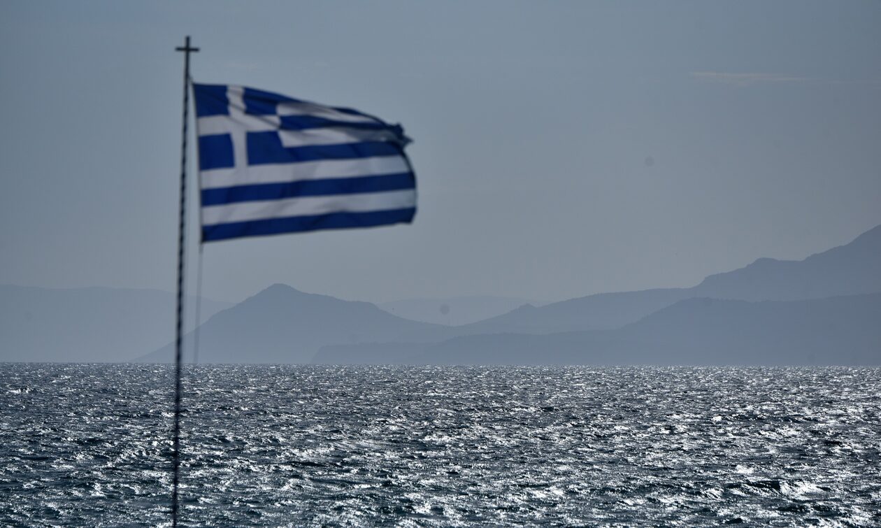Καβάλα:-Επιχείρησε-να-διαφύγει-στη-Βουλγαρία-ο-35χρονος-που-κατέβασε-την-ελληνική-σημαία
