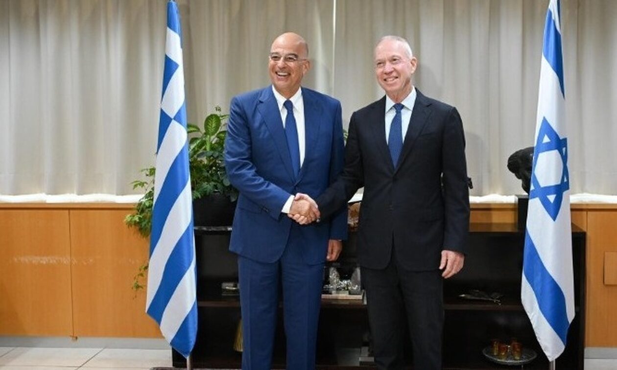 Δένδιας:-Δέσμευση-της-Ελλάδας-να-«εμπλουτίσει-την-αμυντική-βιομηχανική-συνεργασία»-με-το-Ισραήλ