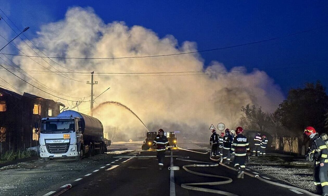 Ρουμανία:-Ένας-νεκρός-και-57-τραυματίες-από-εκρήξεις-σε-πρατήριο-καυσίμων-κοντά-στο-Βουκουρέστι