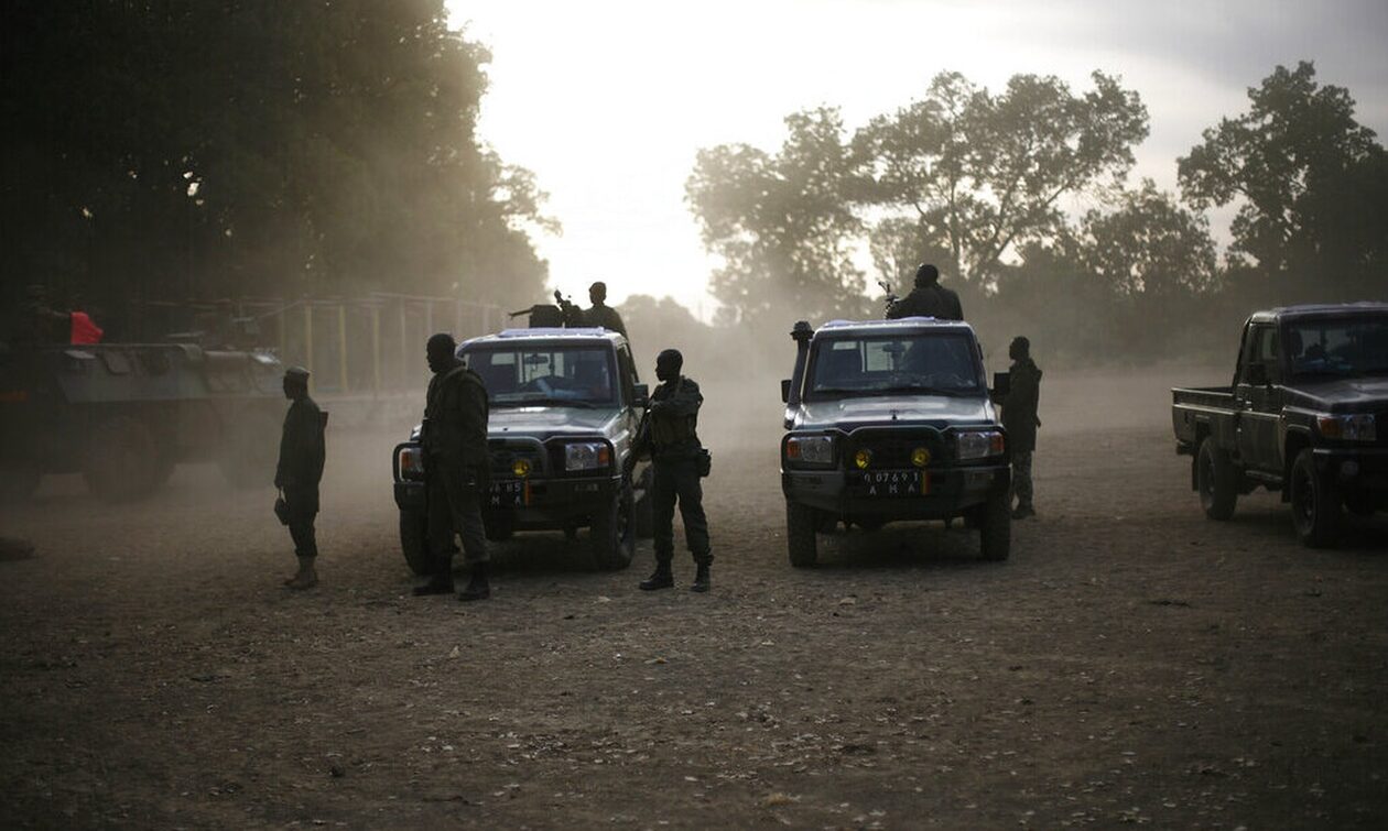 Τριήμερο-εθνικό-πένθος-στο-Μάλι-μετά-από-πολύνεκρες-επιθέσεις-της-Αλ-Κάιντα