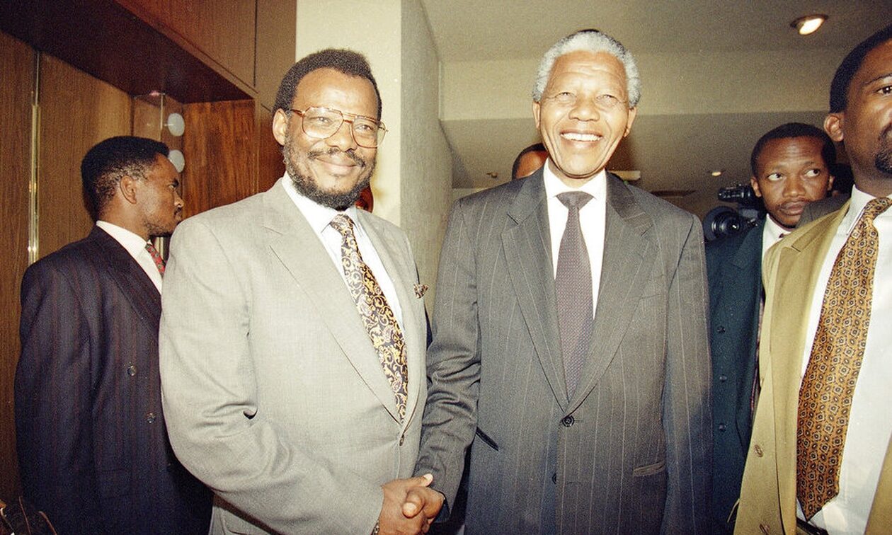 Πέθανε-σε-ηλικία-95-ετών-ο-ηγέτης-των-Ζουλού-και-αντίπαλος-του-Μαντέλα