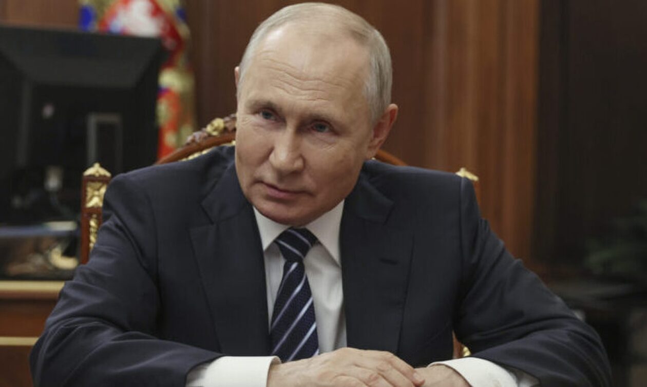 Το-Κρεμλίνο-δεν-γνωρίζει-τίποτα-για-όσα-γράφτηκαν-ότι-ο-Πούτιν-θα-θέσει-εκ-νέου-υποψηφιότητα