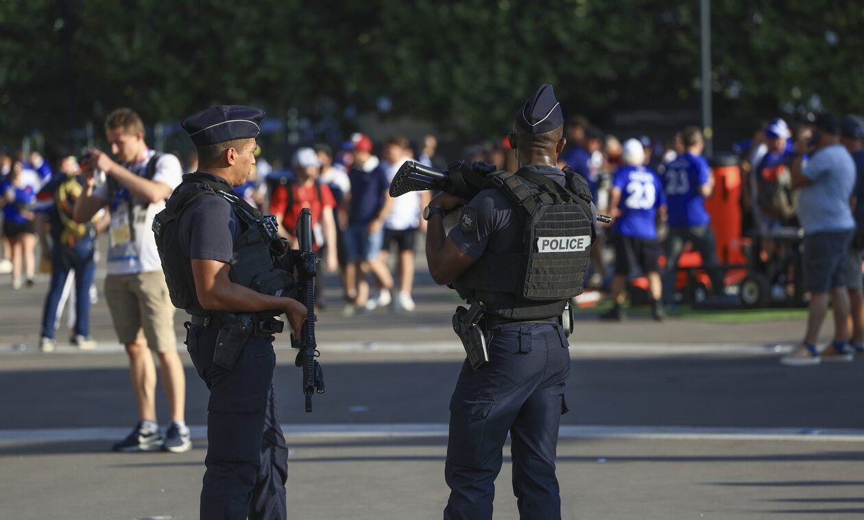 Γαλλία:-7.000-στρατιώτες-σε-περιπολίες-ασφαλείας