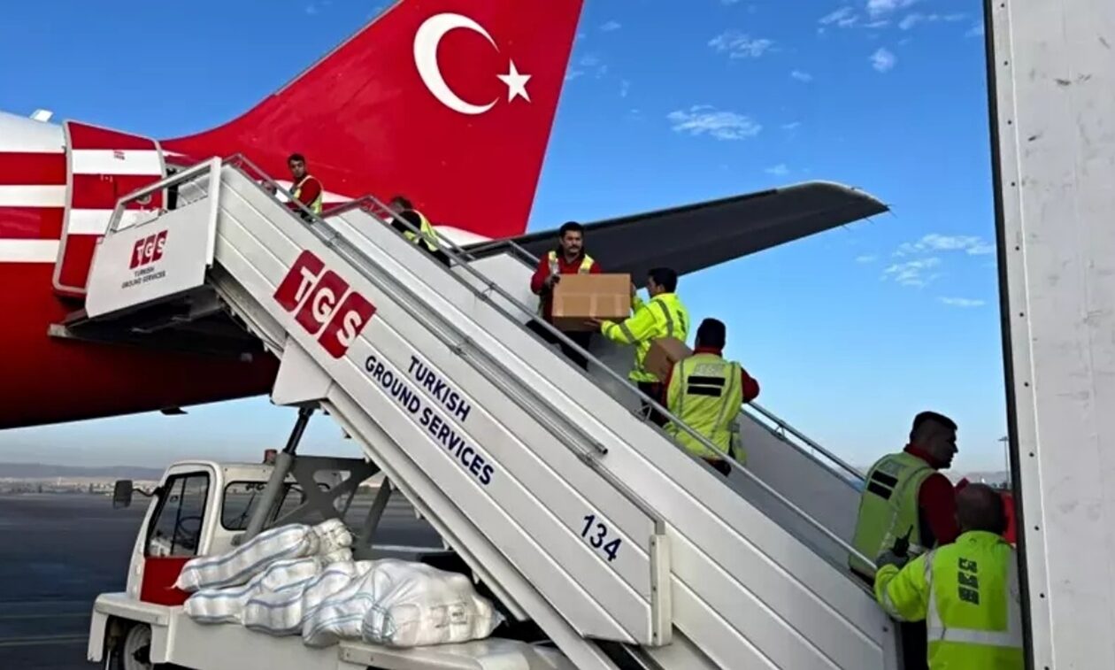 Η-Τουρκία-έστειλε-αεροπλάνο-με-ανθρωπιστική-βοήθεια-στην-Αίγυπτο-για-τη-Γάζα