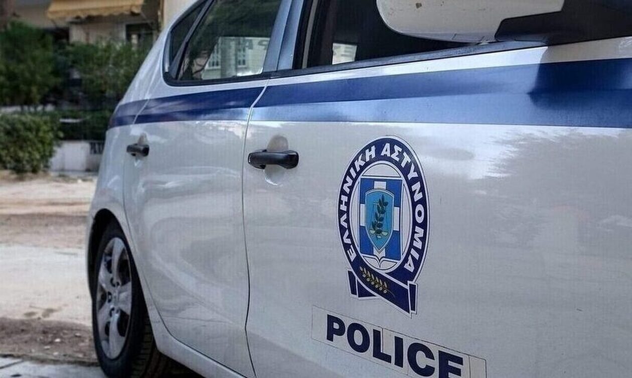 Αθήνα:-Διαρρήκτες-εισέβαλαν-σε-κοσμηματοπωλείο-και-έκλεψαν-15-πανάκριβα-ρολόγια