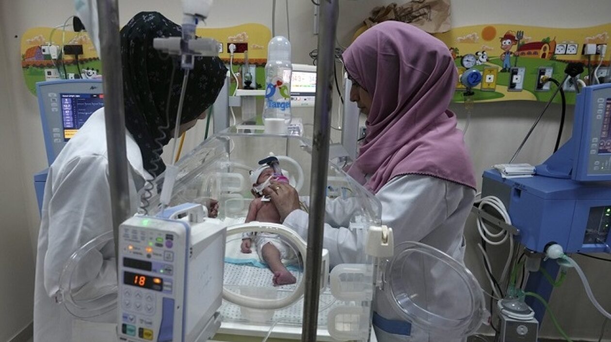 Γάζα:-Ο-ισραηλινός-στρατός-δεν-στοχεύει-το-νοσοκομείο-Αλ-Σίφα-–-Η-Χαμάς-«ψεύδεται»,-υποστηρίζει