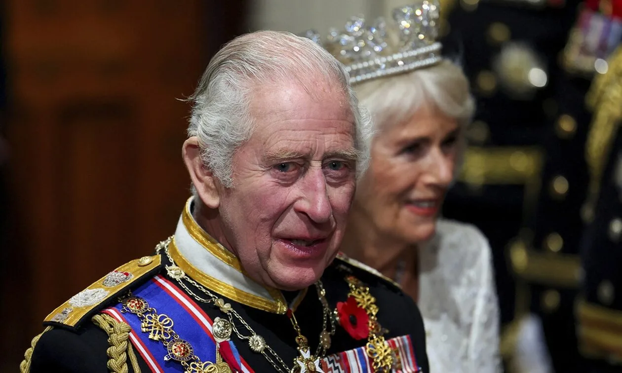 bασιλιάς-Κάρολος:-Το-tea-party-για-τα-75α-γενέθλιά-του-και-το-υπερατλαντικό-τηλεφώνημα-του-Χάρι