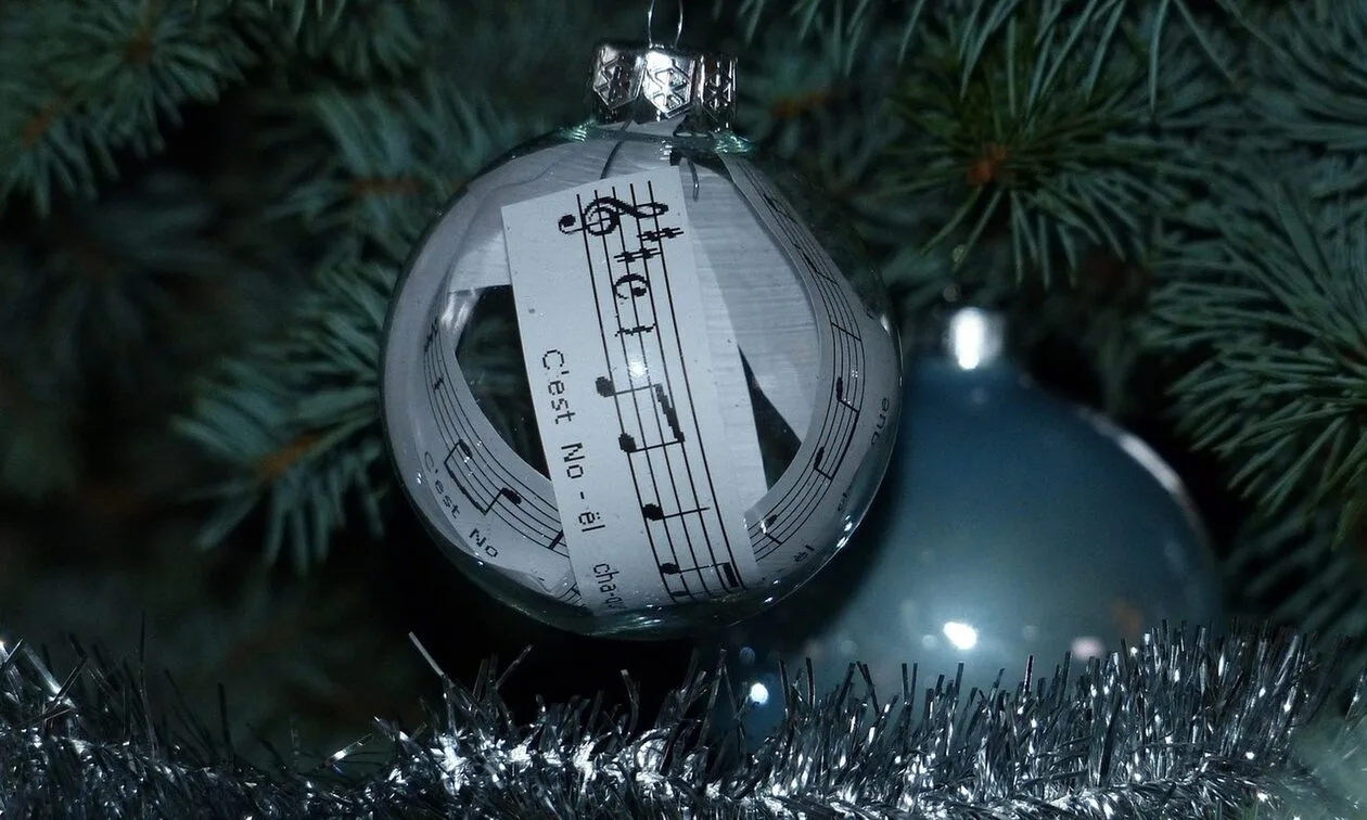 Το-χριστουγεννιάτικο-τραγούδι-με-τους-μακάβριους-στίχους-–-Η-γιορτινή-εκδοχή-από-τον-Σινάτρα