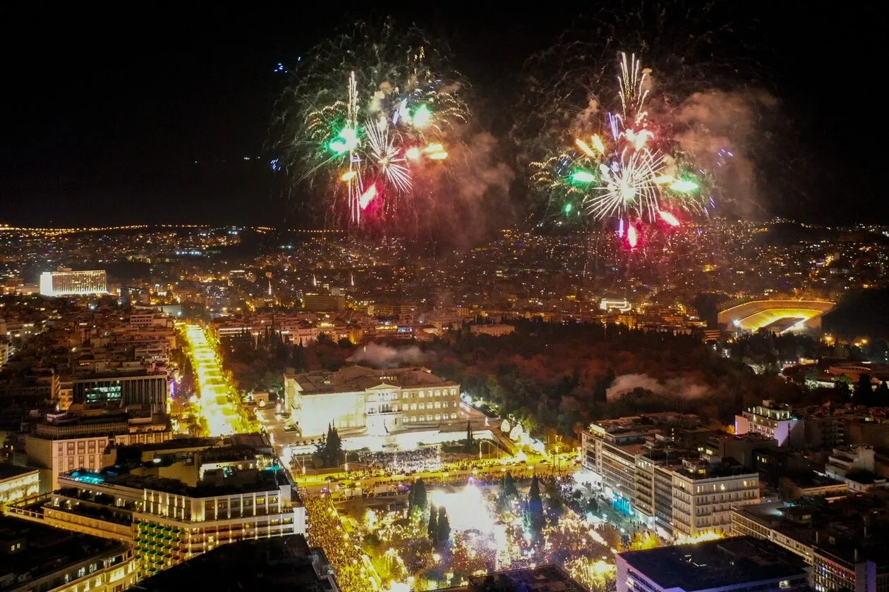 Πρωτοχρονιά-στην-Αθήνα-με-Νίκο-Πορτοκάλογλου-και-Μαρίνα-Σάττι