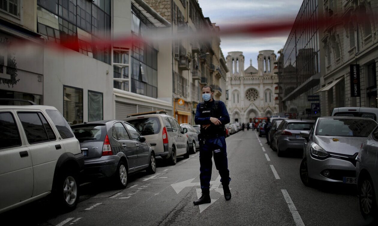Γαλλία:-30χρονος-πέθανε-όταν-αστυνομικοί-τον-χτύπησαν-10-φορές-με-τέιζερ