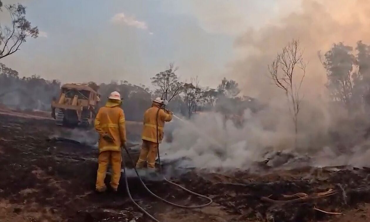 Αυστραλία:-Πάνω-από-40-πυρκαγιές-–-Απομακρύνονται-κάτοικοι-από-τη-μεγαλύτερη-πολιτεία