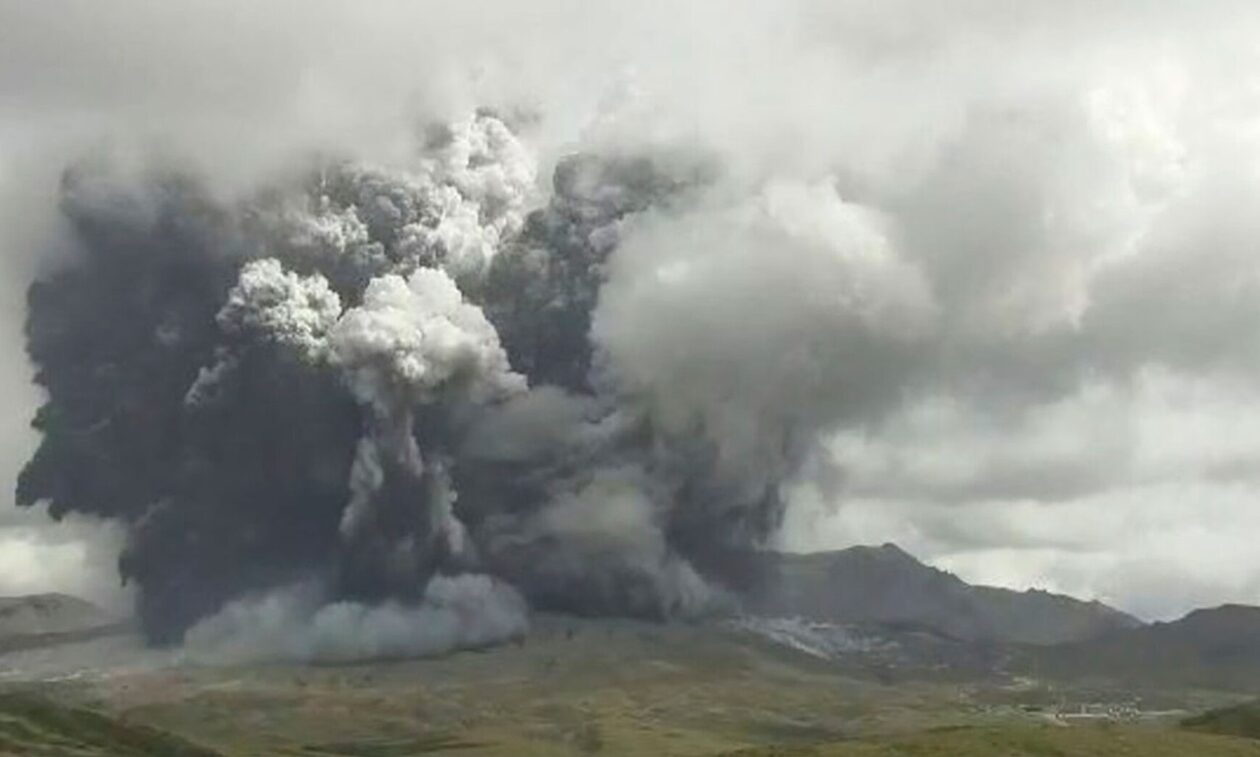 Ιαπωνία:-Έκρηξη-ηφαιστείου-σε-νοτιοδυτικό-νησί-της-Ιαπωνίας