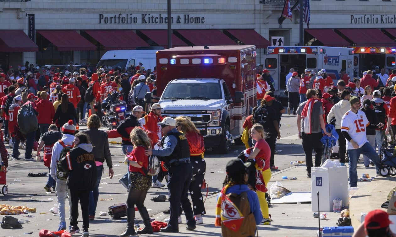 Κάνσας:-Ένας-νεκρός-και-14-τραυματίες-από-πυροβολισμούς-στην-παρέλαση-των-νικητών-του-super-bowl
