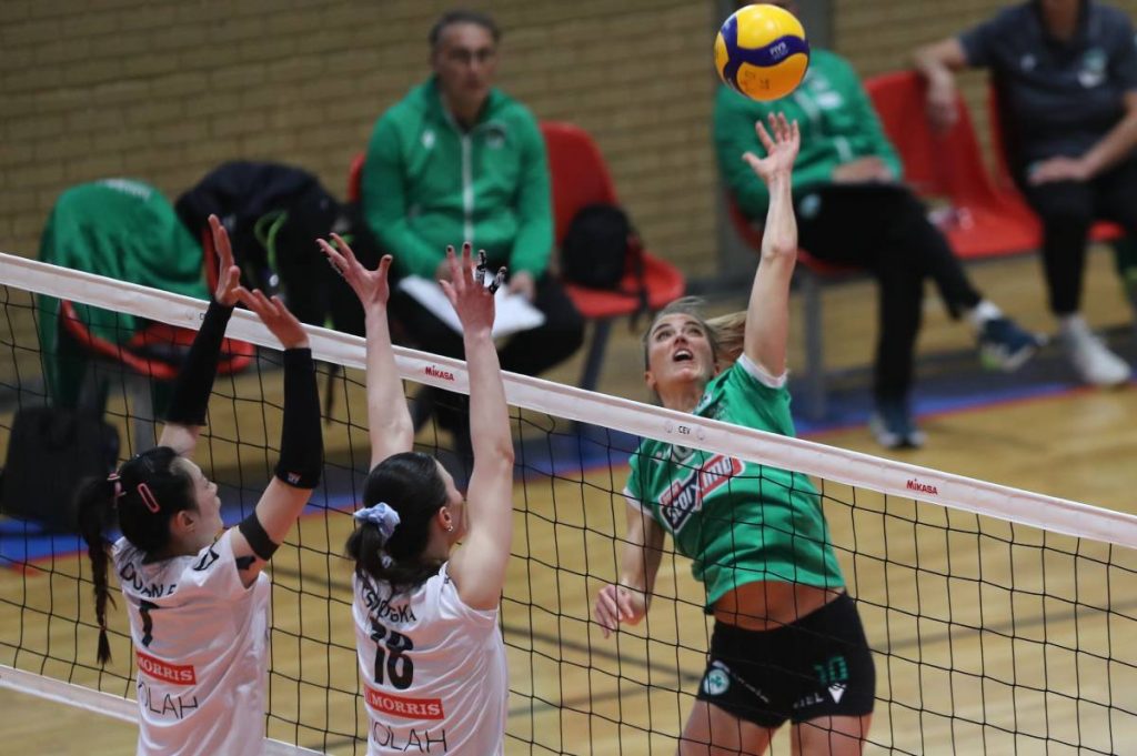 volley-league-Γυναικών:-“Πράσινο”-το-ντέρμπι,-νίκες-για-Ολυμπιακό-και-ΑΕΚ