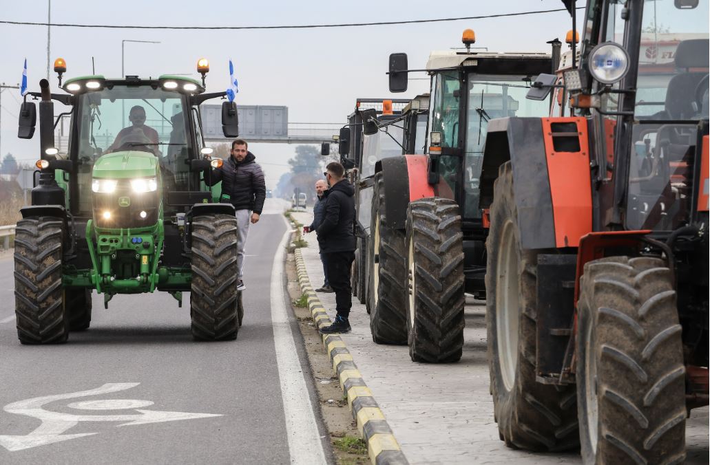 Συνεχίζονται-οι-κινητοποιήσεις-των-αγροτών:-Θα-αποκλείσουν-σήμερα-την-Εγνατία-στο-ρεύμα-προς-Βέροια