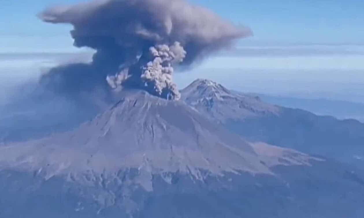Τρόμος-από-ηφαίστειο-στο-Μεξικό-–-Συναγερμός-στους-πολίτες