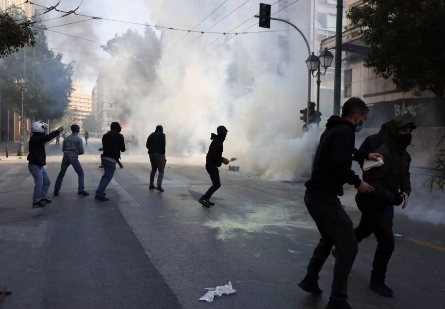 Θεσσαλονίκη:-Επίθεση-με-μολότοφ-στο-τουρκικό-προξενείο