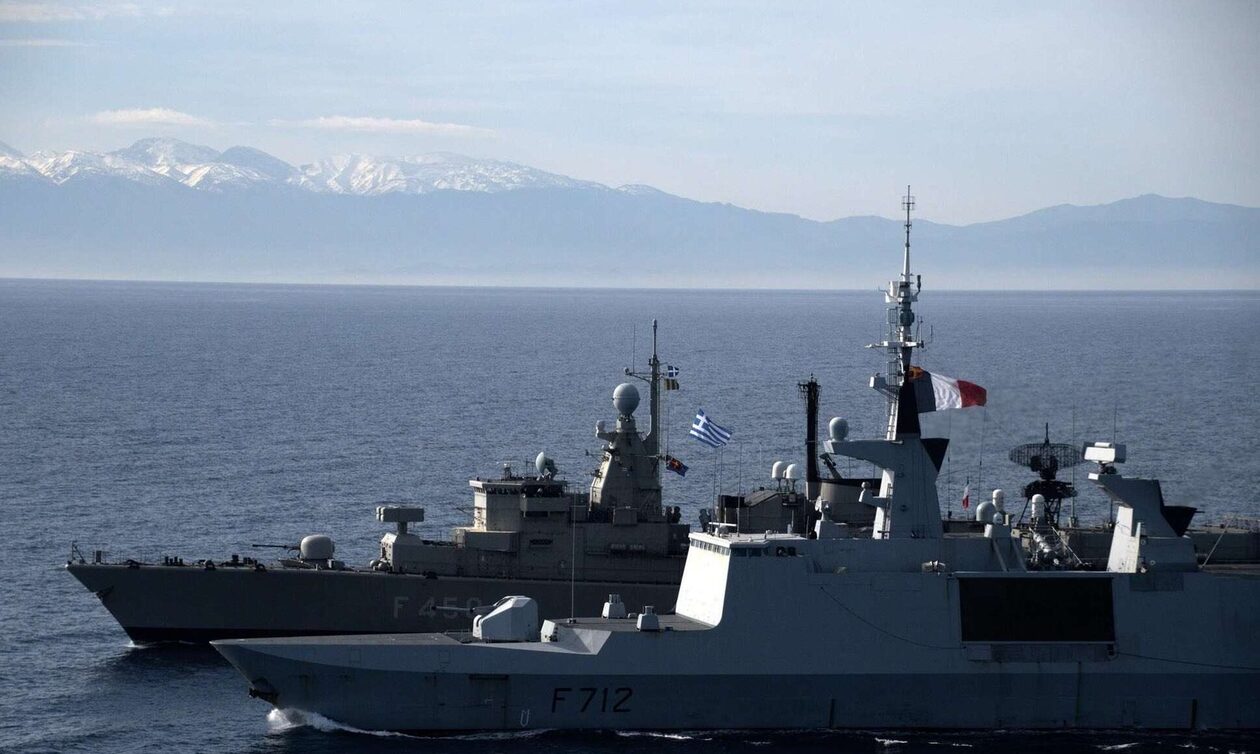 Μαζί-στην-Ερυθρά-το-ελληνικό-με-το-γαλλικό-Πολεμικό-Ναυτικό