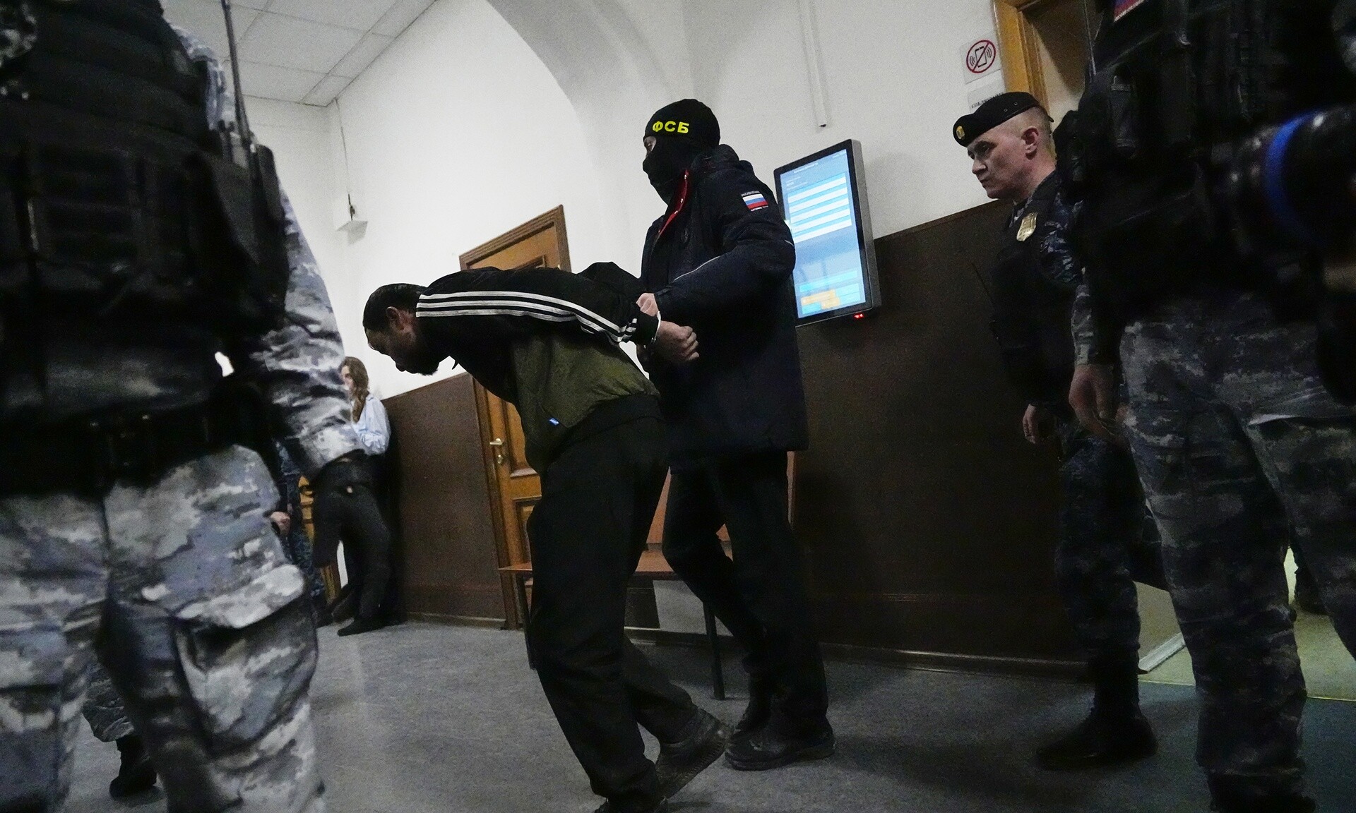 Μόσχα:-Πατέρας-και-δύο-γιοι-συνεληφθήσαν-για-το-τρομοκρατικό-χτύπημα-–-Στις-7-οι-συλλήψεις