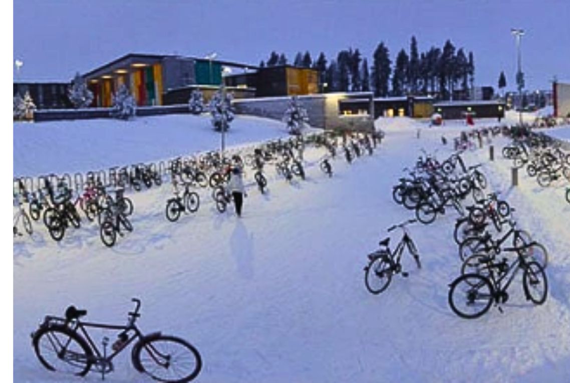 Στη-Φινλανδία-έχει-17-βαθμούς-κι-όμως-τα-παιδιά-πάνε-στο-σχολείο-με-τα-ποδήλατα