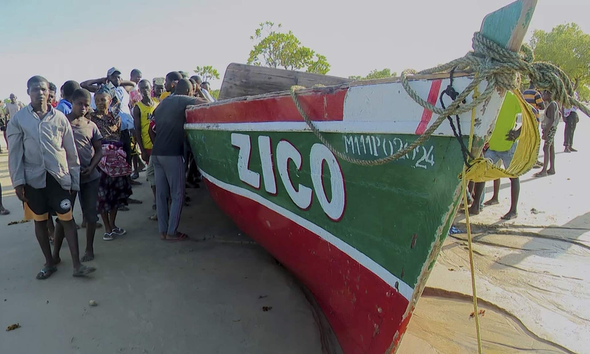 Ανείπωτη-τραγωδία-στη-Μοζαμβίκη:-Τουλάχιστον-100-νεκροί-από-το-ναυάγιο-της-Κυριακής