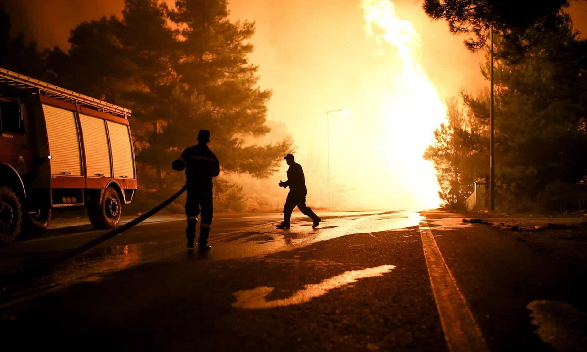 Φωτιά-στην-Καστοριά:-Ολονύχτια-μάχη-με-τις-φλόγες-στο-Μονόπυλο-Νεστορίου