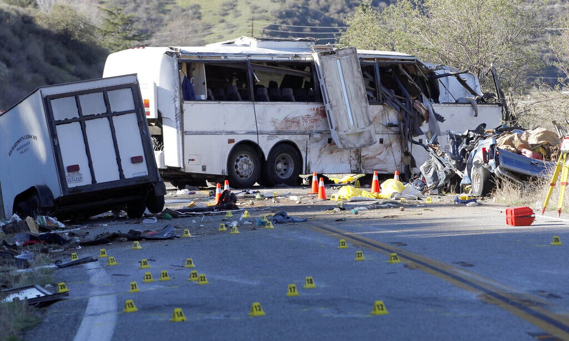 Τραγωδία-στο-Μεξικό:-14-νεκροί-και-31-τραυματίες-από-ανατροπή-λεωφορείου