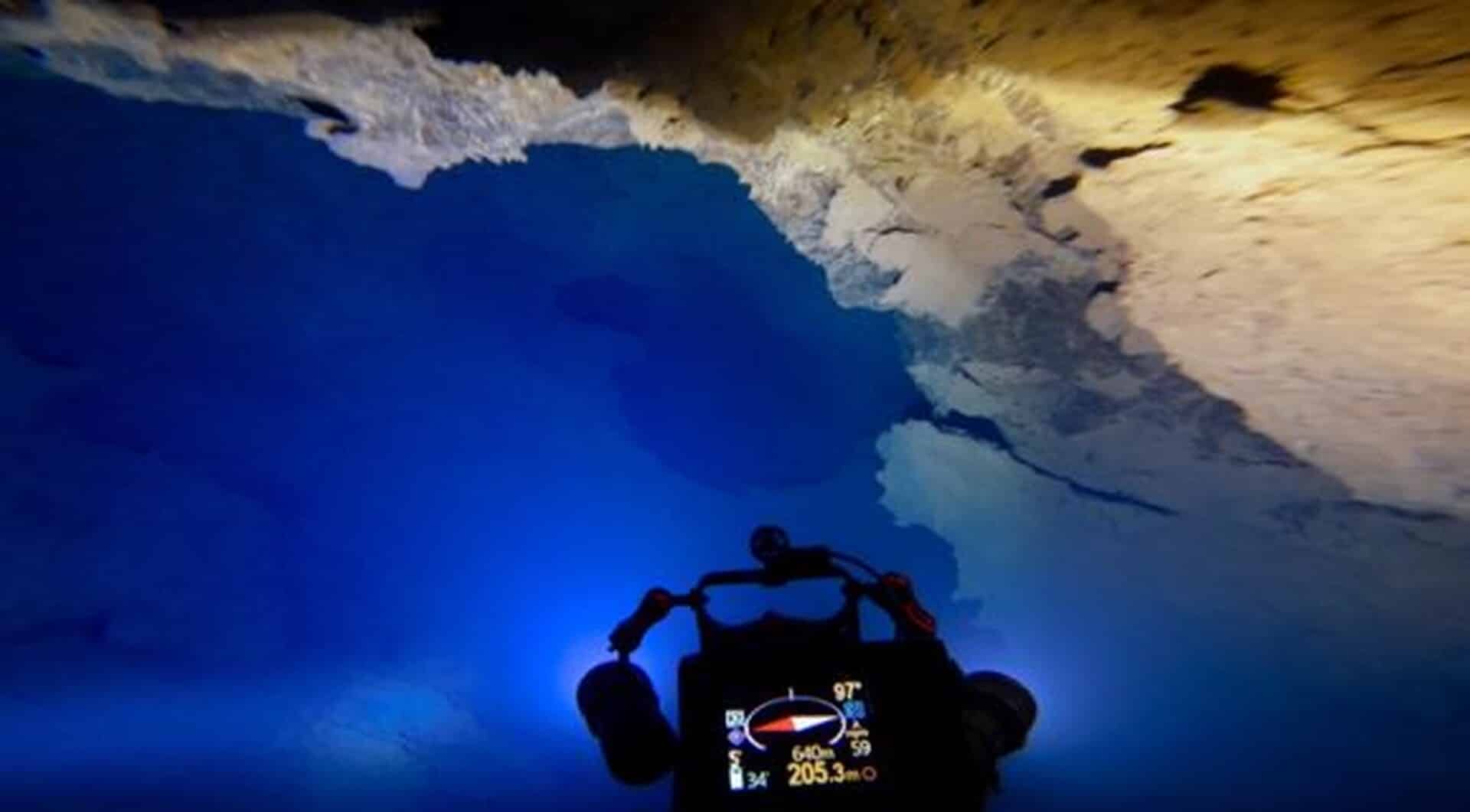 Σίντζι-Πελοποννήσου:-Σπηλαιοδύτες-καταδύθηκαν-σε-ένα-από-τα-βαθύτερα-σπήλαια-του-κόσμου-(vid)