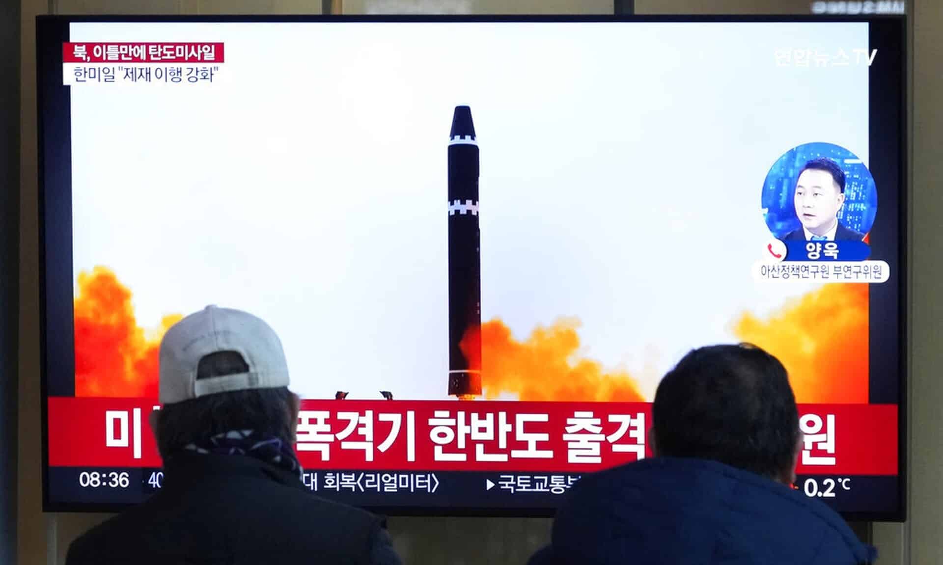 Συναγερμός-στη-Θάλασσα-της-Ιαπωνίας-Η-Βόρεια-Κορέα-εκτόξευσε-δέκα-βαλλιστικούς-πυραύλους