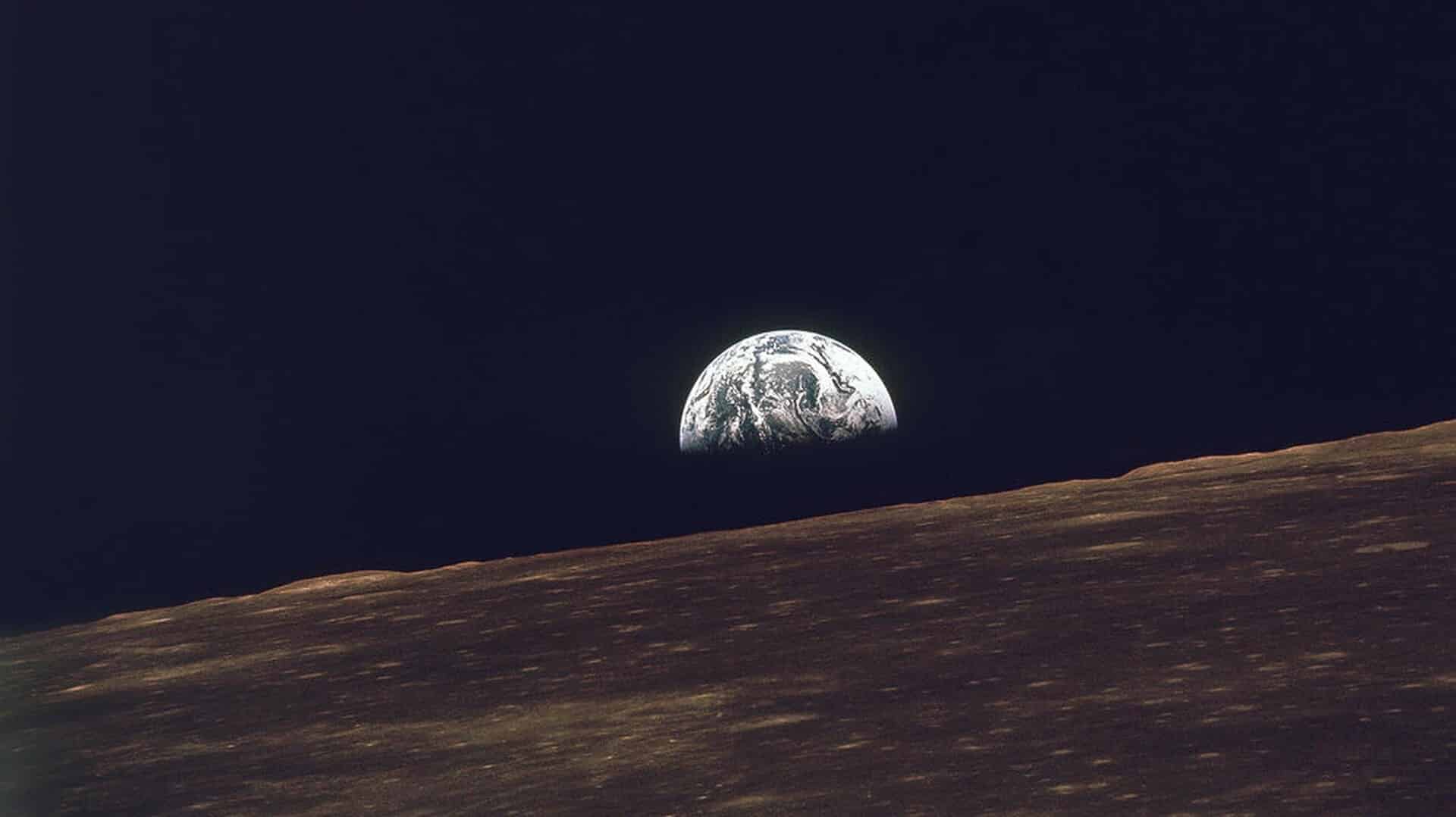 Σκοτώθηκε-ο-αστροναύτης-του-apollo-8-που-τράβηξε-πρώτη-έγχρωμη-φωτογραφία-της-Γης-από-το-Διάστημα