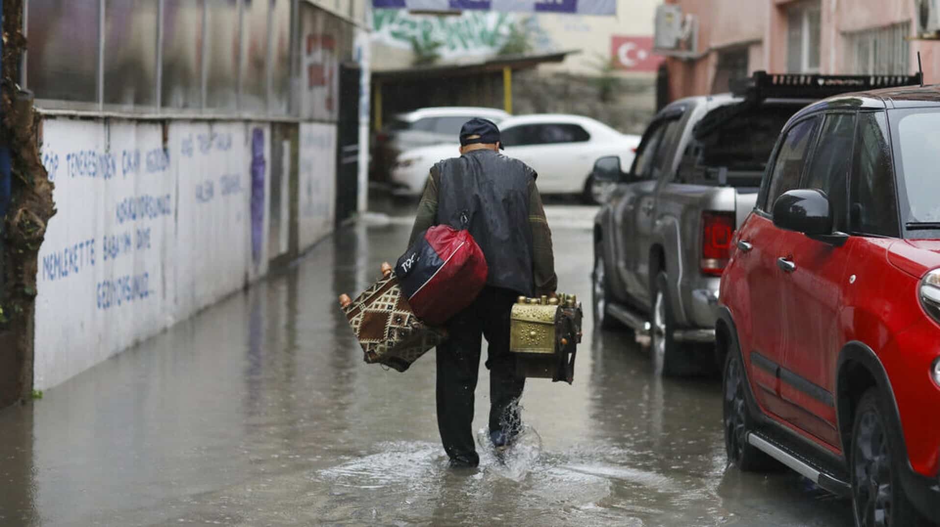 Τουρκία:-Πλημμύρες-στην-Άγκυρα-εξαιτίας-ισχυρής-καταιγίδας