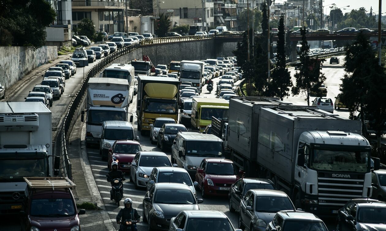 Κίνηση-τώρα:-Αυξημένη-κίνηση-σε-Κηφισό-Κηφισίας-και-Λ.-Ποσειδώνος-–-Σημειωτόν-στην-Αττική-Οδό