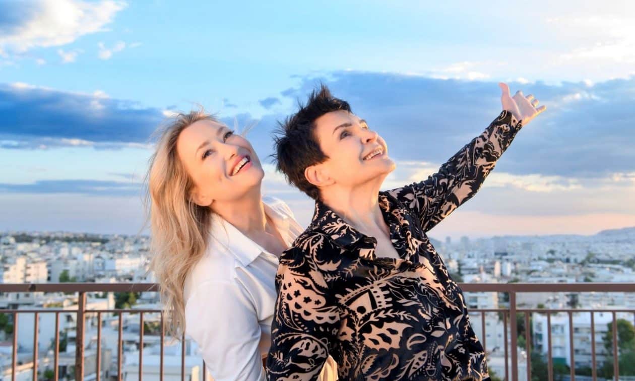 «Δυο-γυναίκες-χορεύουν»:-Η-Κατιάνα-Μπαλανίκα-και-η-Ιωάννα-Ασημακοπούλου-στο-θέατρο-Διάνα-το-Νοέμβριο