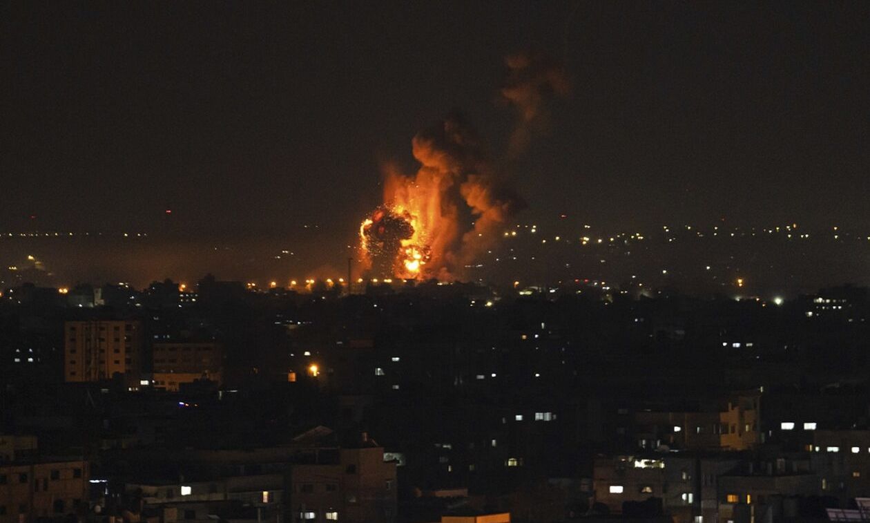 Γάζα:-Τουλάχιστον-15-νεκροί-από-νέο-ισραηλινό-βομβαρδισμό-σε-σχολείο-στη-Νουσέιρατ