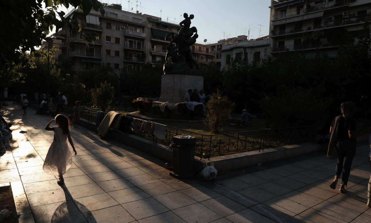 Κατακόρυφη-αύξηση-των-μεταναστευτικών-ροών-–-Η-πλατεία-Βικτωρίας-θυμίζει-«καταυλισμό»