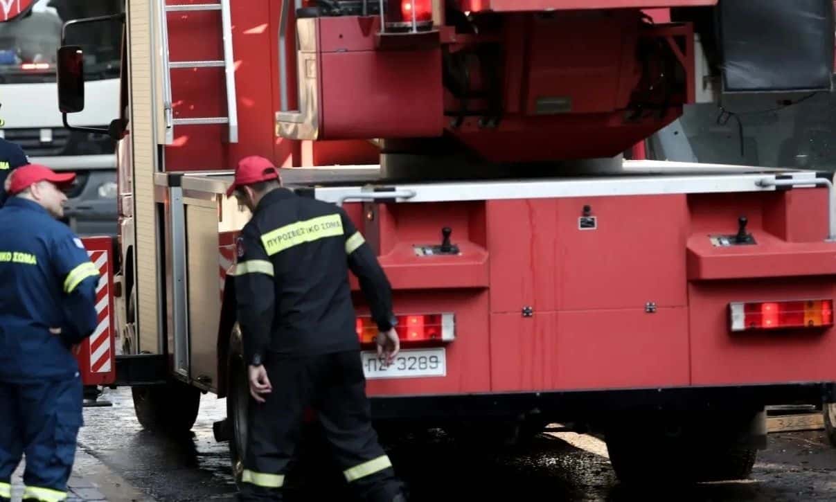 Φωτιά-στους-Φούρνους-Ικαρίας-–-Ήχησε-το-112,-ενώ-μεταβαίνουν-ενισχύσεις