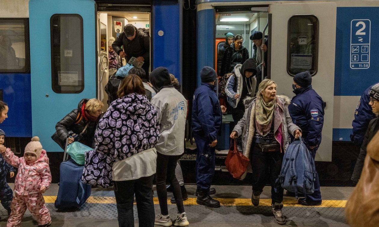 Ουγγαρία:-Μόνο-οι-Ουκρανοί-από-εμπόλεμες-ζώνες-θα-δικαιούνται-δωρεάν-στέγη